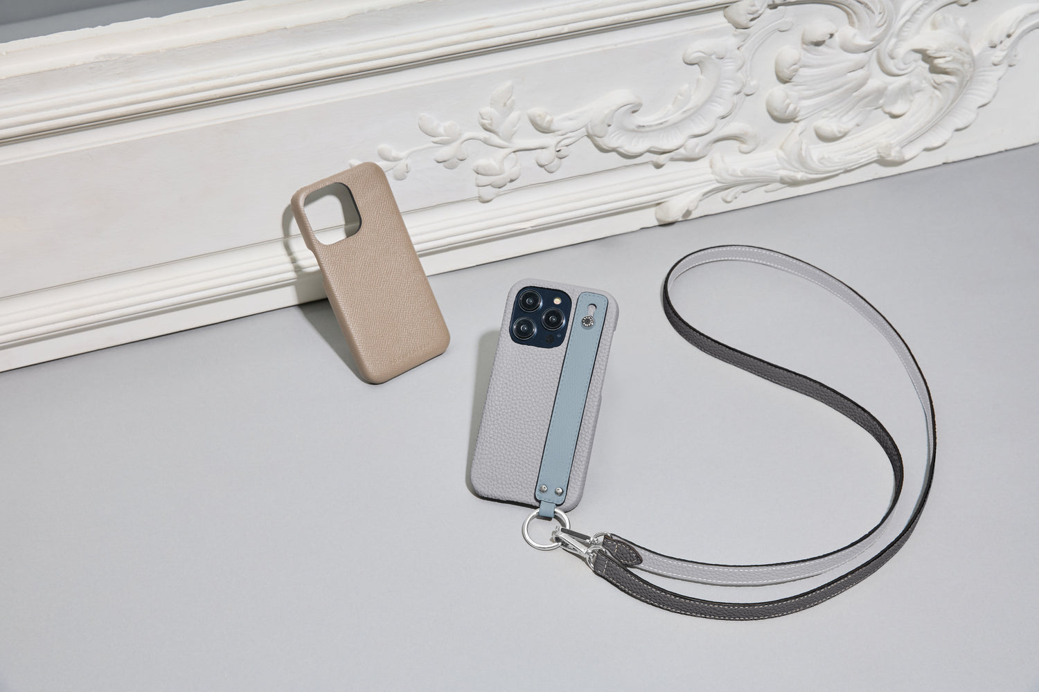 しいちゃん×BONAVENTURA iPhone14Pro用 BODT14PMWH-BK_1_7405346c-60e1-