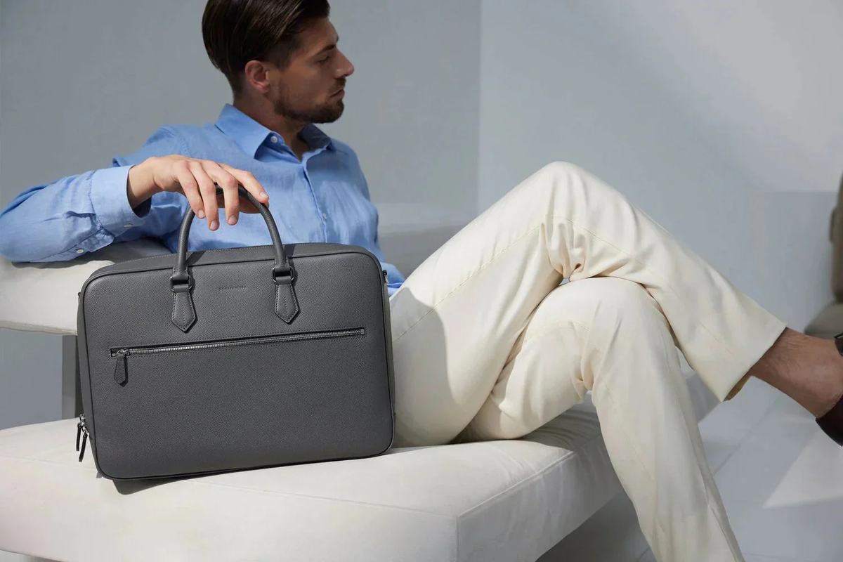 Men's Business Bags – Premium Leather for Work & Travel | BONAVENTURA